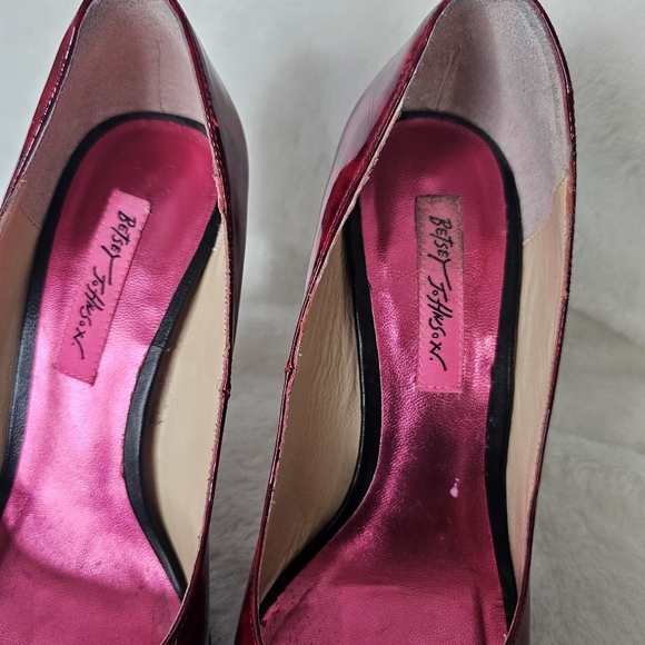 Betsey Johnson “Willow" Patent Red Leopard Peep Toe High Heels Size 8M - Picture 5 of 13